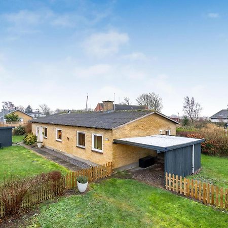 Beautiful Home In Nakskov With Kitchen エクステリア 写真