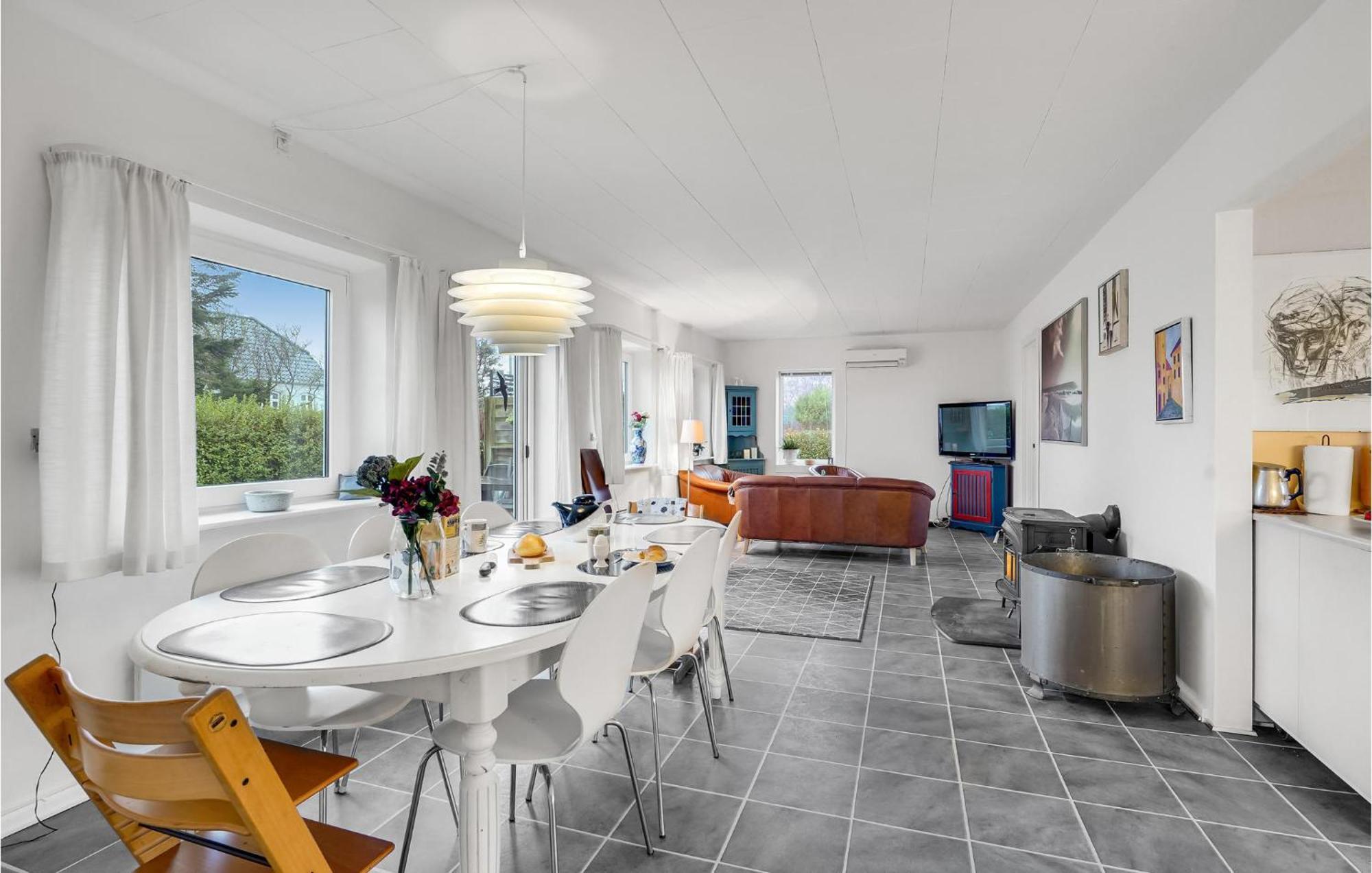 Beautiful Home In Nakskov With Kitchen エクステリア 写真