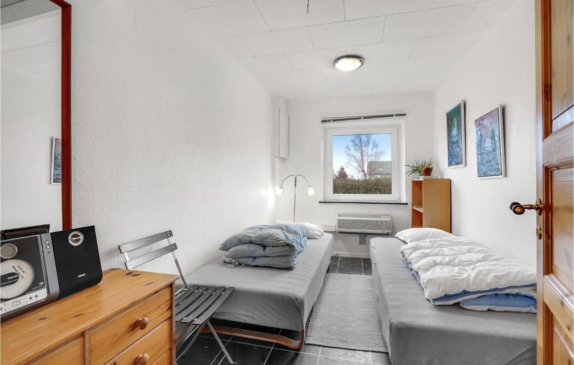 Beautiful Home In Nakskov With Kitchen エクステリア 写真